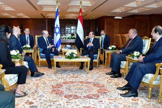 جلسه الرئيس عبد الفتاح السيسى ورئيس وزراء اسرائيل (12)