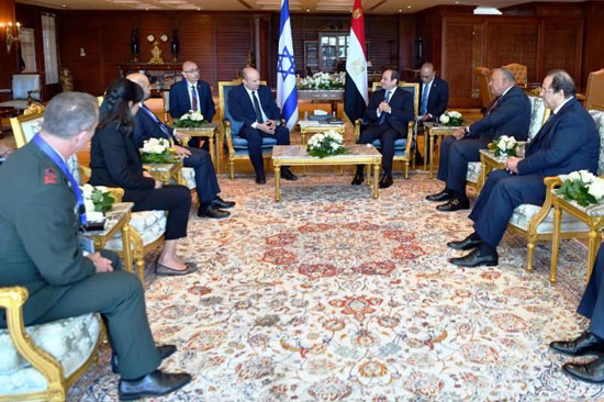 جلسه الرئيس عبد الفتاح السيسى ورئيس وزراء اسرائيل (11)