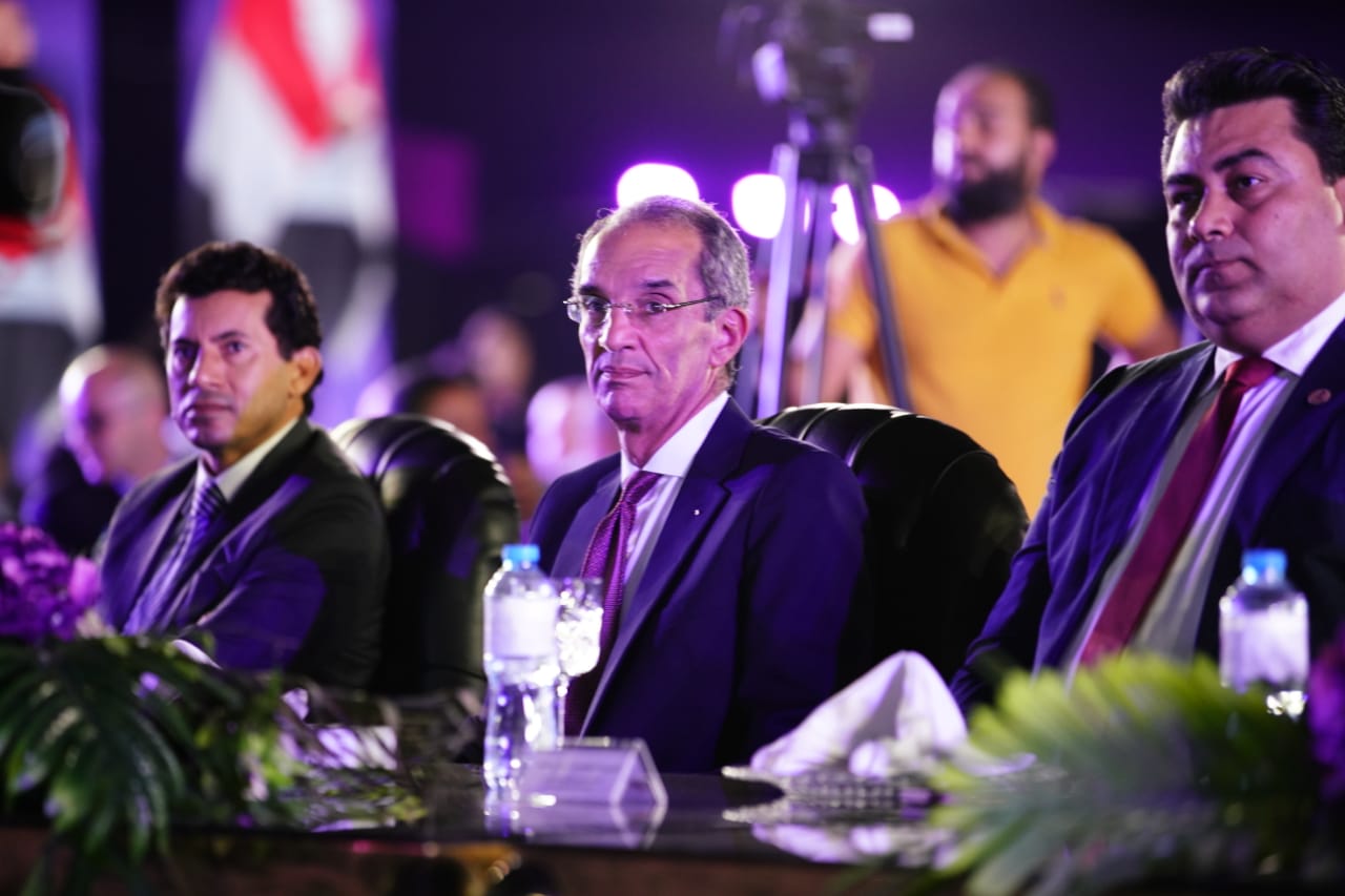رئيس المصرية للاتصالات ووزير الاتصالات ووزير الرياضة