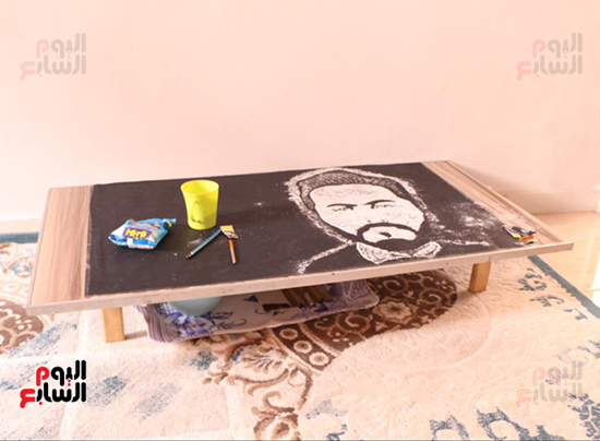  أحمد حسن شاب يبدع فى الرسم بملح الطعام (6)