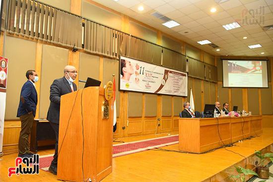  المؤتمر العلمى السنوى لقسم جراحة الأنف والأذن (17)