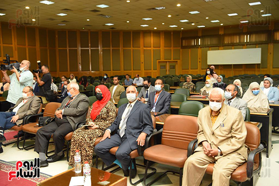  المؤتمر العلمى السنوى لقسم جراحة الأنف والأذن (24)