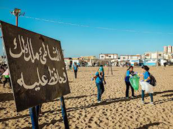 حملة موسعة بالإسكندرية احتفالا باليوم العالمى لتنظيف الشواطئ (5)
