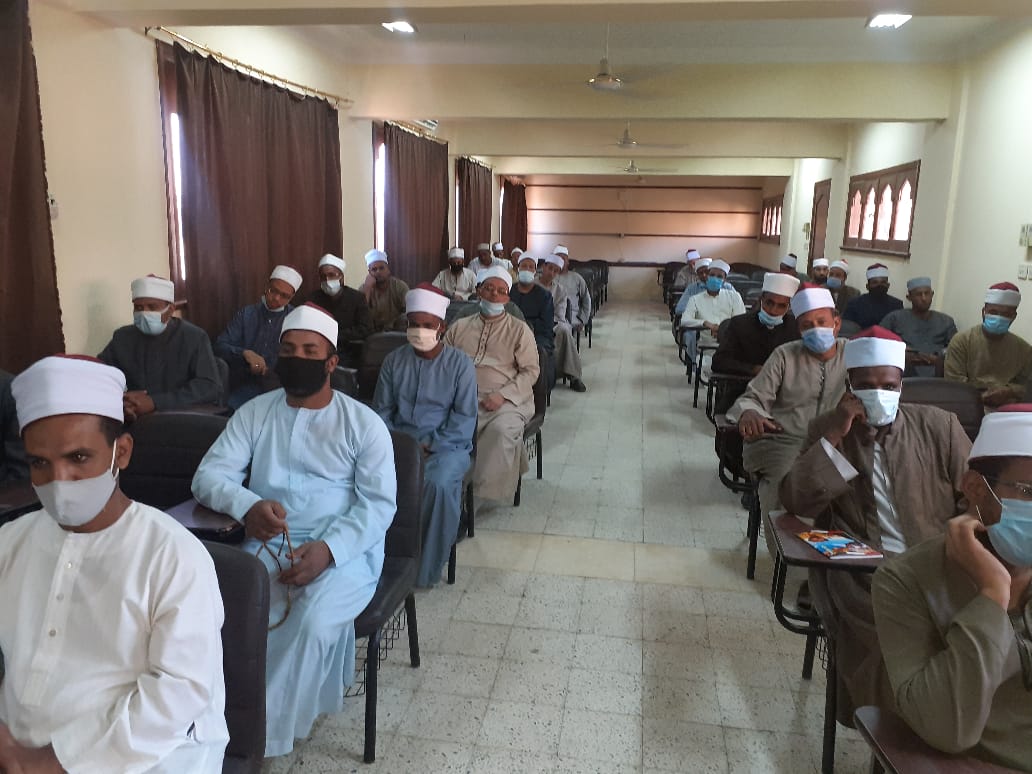 الدورات التدريبية مع جامعة الأقصر بمشاركة 50 إمام فى برنامج اللغة العربية
