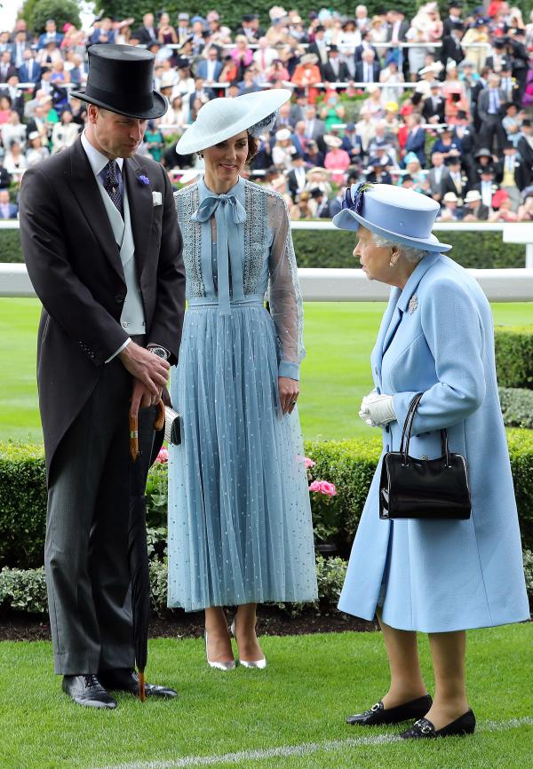 Kate is coordinating her outfit with the Queen