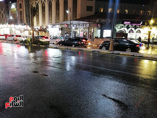 آثار سقوط الأمطار بشوارع بورسعيد