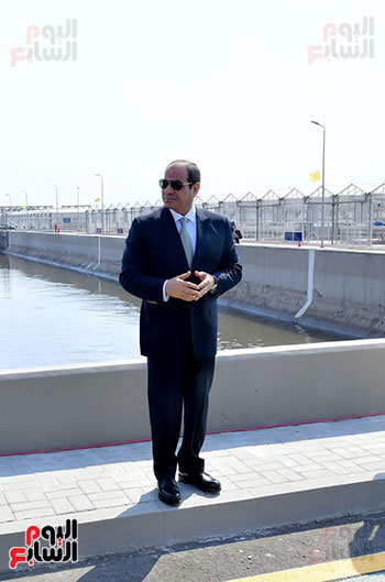 الرئيس السيسي يفتتح محطة معالجة مياه مصرف بحر البقر (12)