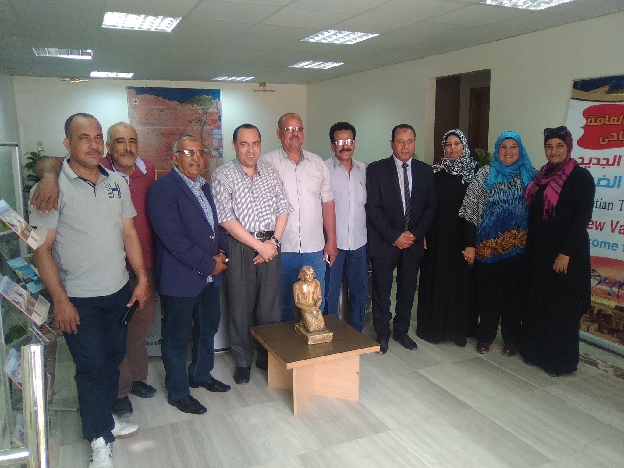 موظفى السياحة بالوادى الجديد موظفى السياحة بالوادى الجديد