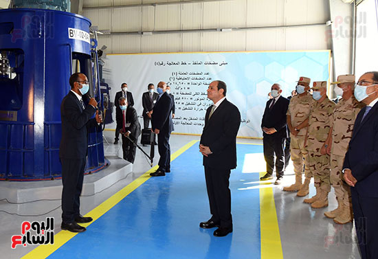 الرئيس السيسي يفتتح محطة معالجة مياه مصرف بحر البقر (15)