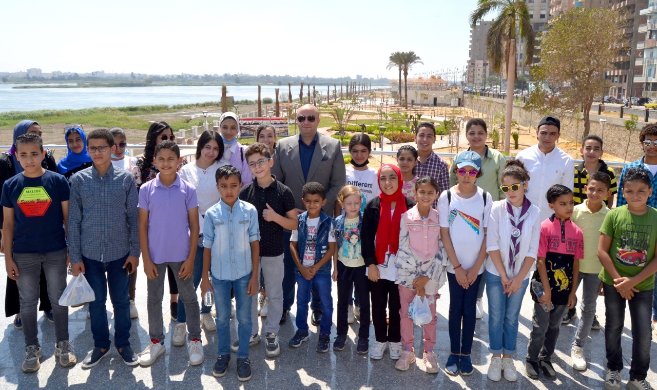 محافظ بنى سويف يصطحب عدداً من الطلائع والشباب لزيارة عدد من المشروعات القومية وحياة كريمة (10)