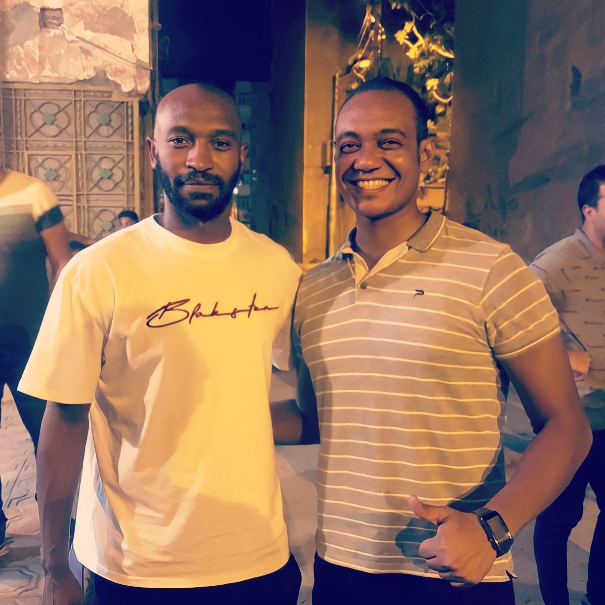شيكابالا مع الجماهير في اسوان
