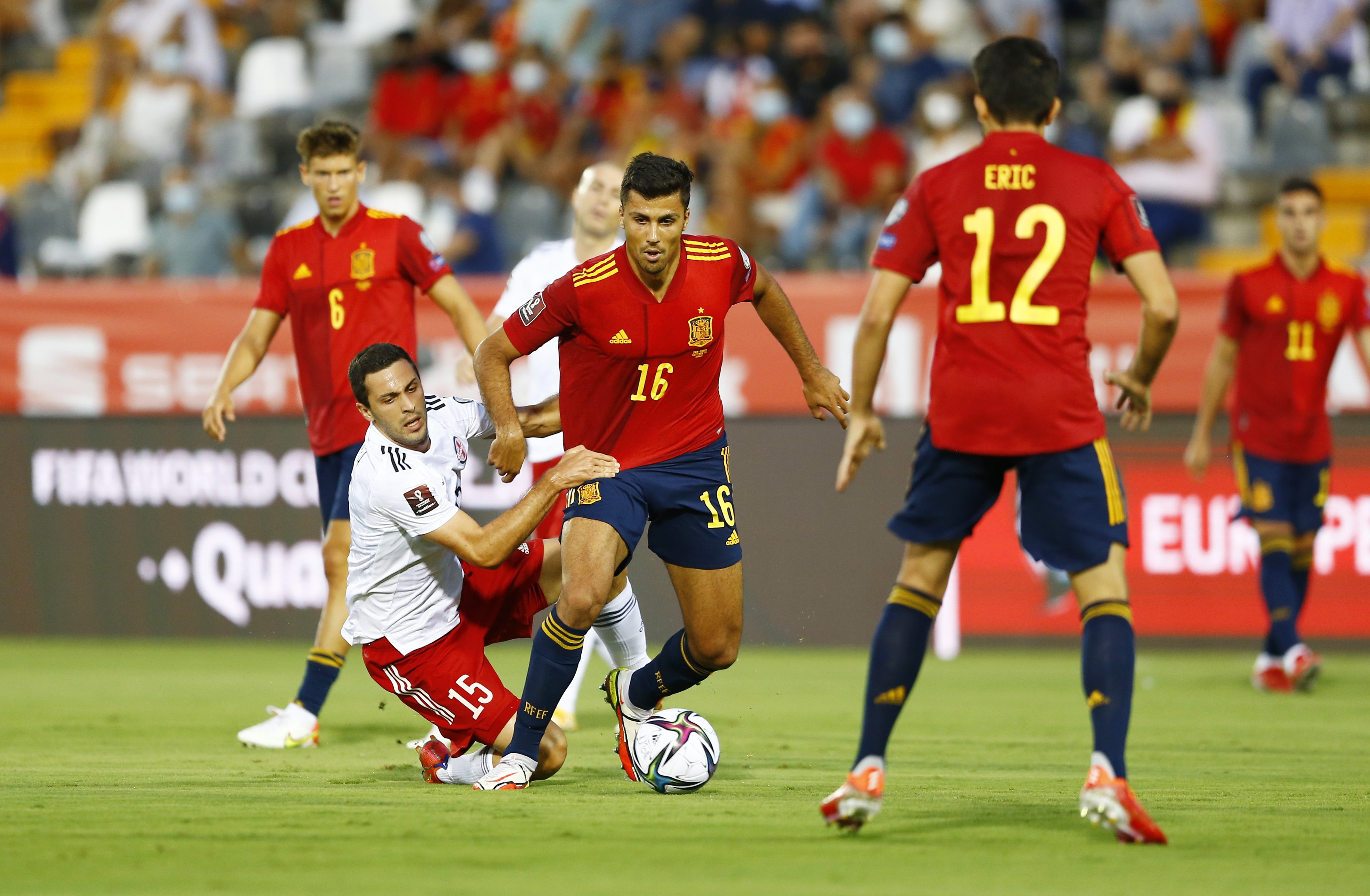 إسبانيا ضد جورجيا (7)