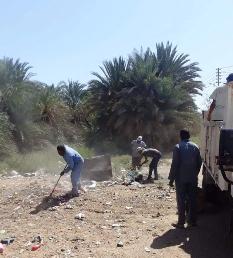 حملة لازالة القمامة من شوارع اسوان