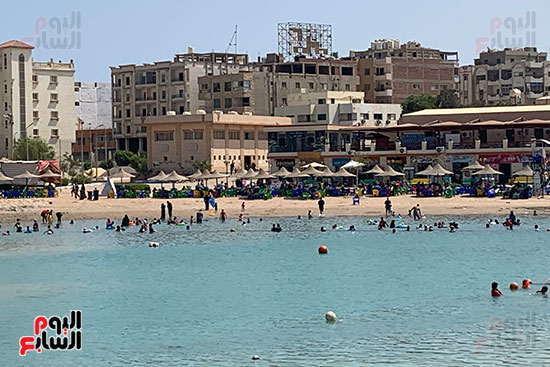 اقبال-المواطنين-علي-الشواطئ