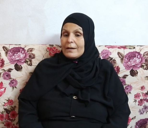 الأم