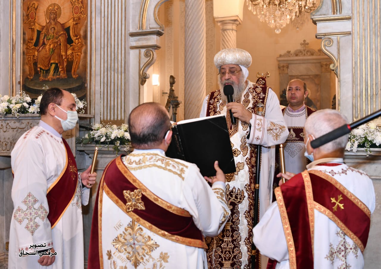 البابا تواضروس الثانى يتراس قدام رأس السنة بالإسكندرية  (4)