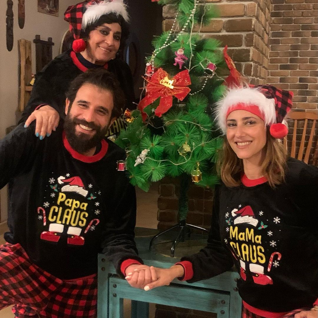 حنان مطاوع وعائلتها