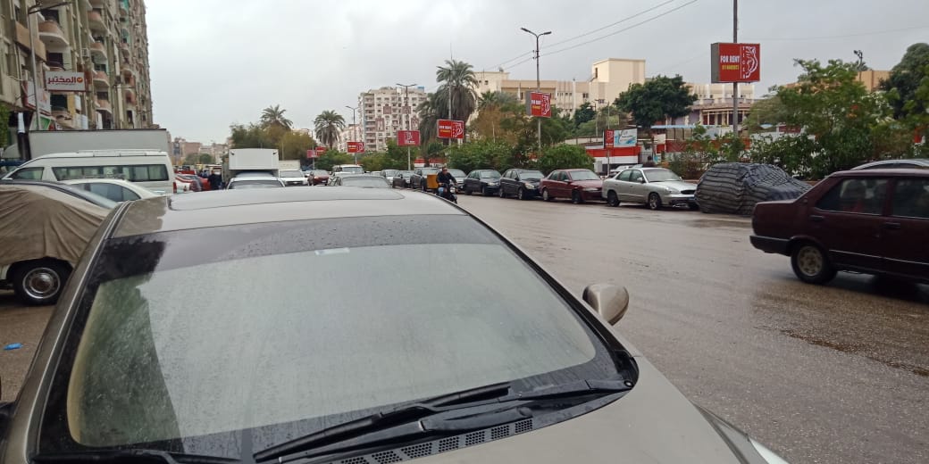 أمطار غزيرة وموجة صقيع تضرب محافظة أسيوط (7)