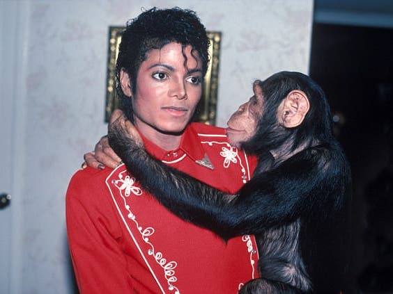مايكل جاكسون والقرد