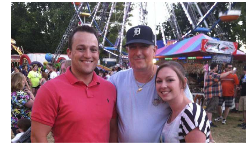 ديفيد مع أسرته