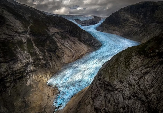 نهر جوستيدال الجليدي في النرويج