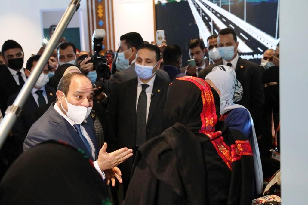 الرئيس السيسى يشيد بأعمال معرض مصر سيناء