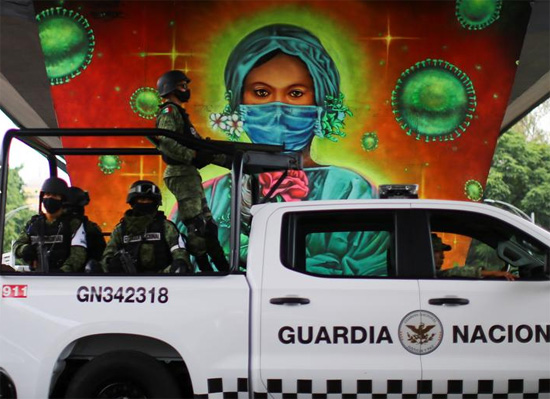 جرافيتى  فيروس كورونا ، في مكسيكو سيتي