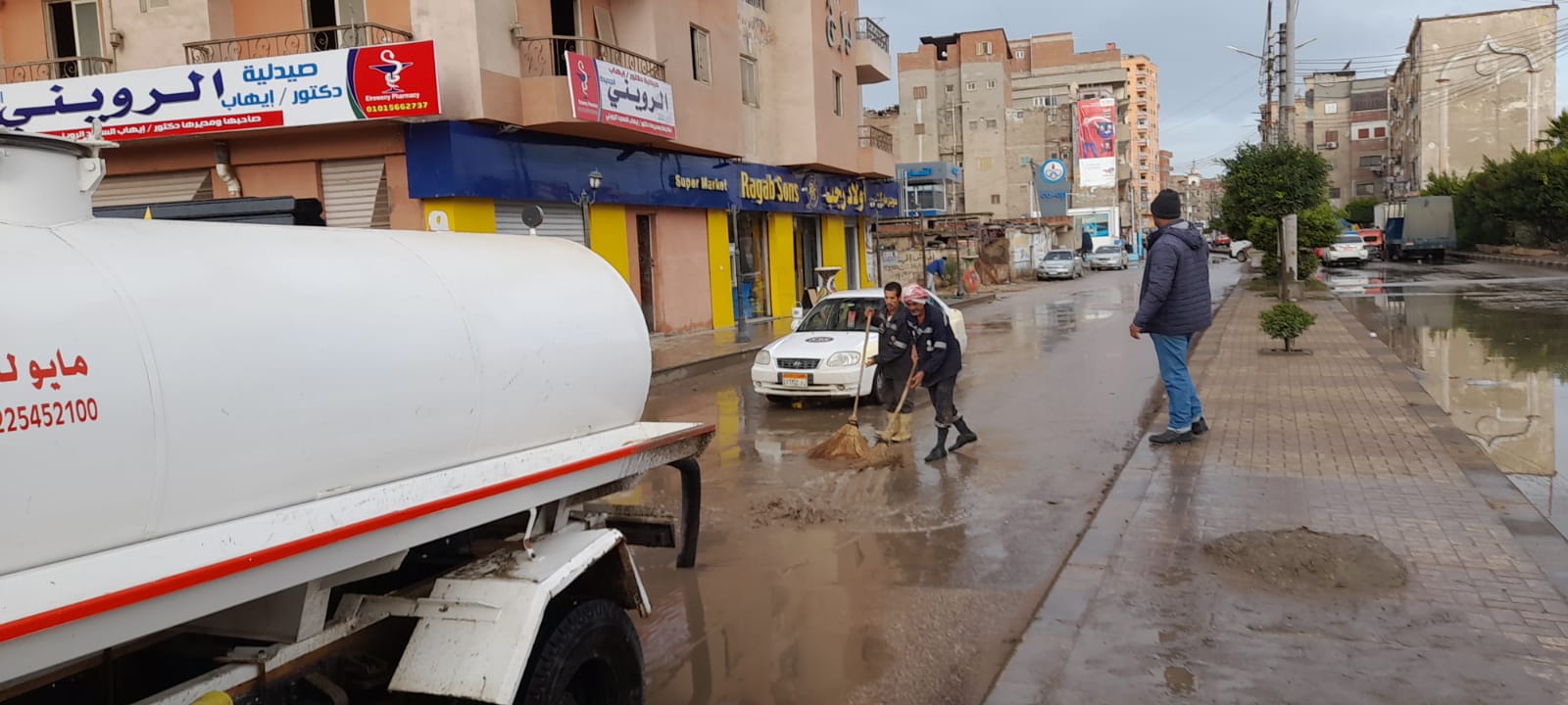 رفع مياه الامطار من الشوارع