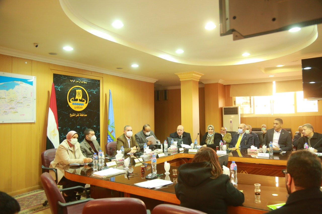 محافظ كفر الشيخ يعقد اجتماعا لمجلس النواب  والشيوخ