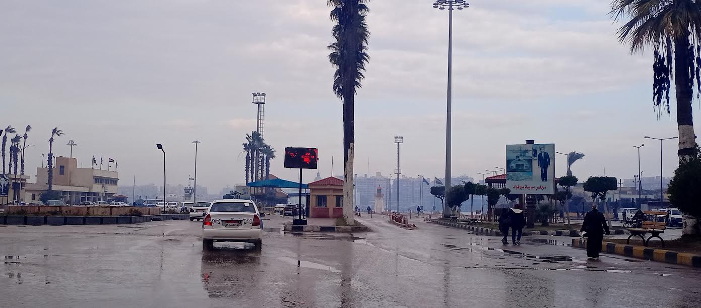 أمطار بمدينة بورفؤاد بميدان الملك فؤاد
