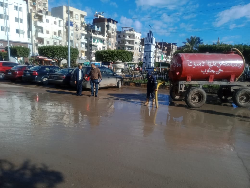 رفع مياه الامطار باحياء دسوق