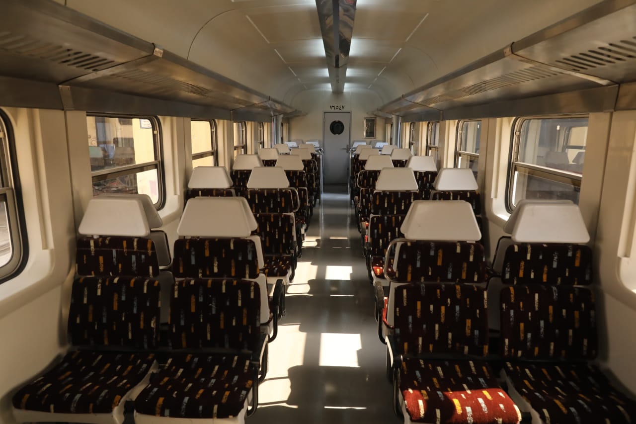 قطارات السكة الحديد بعد تطويرها