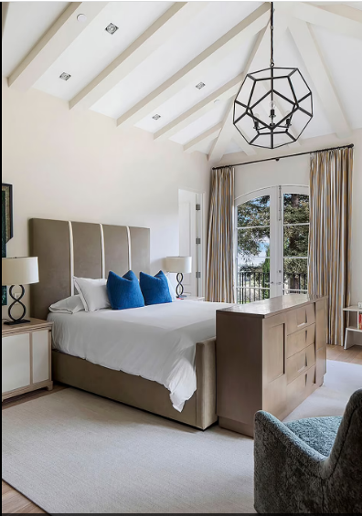 غرفة النوم في قصر اديل الجديد