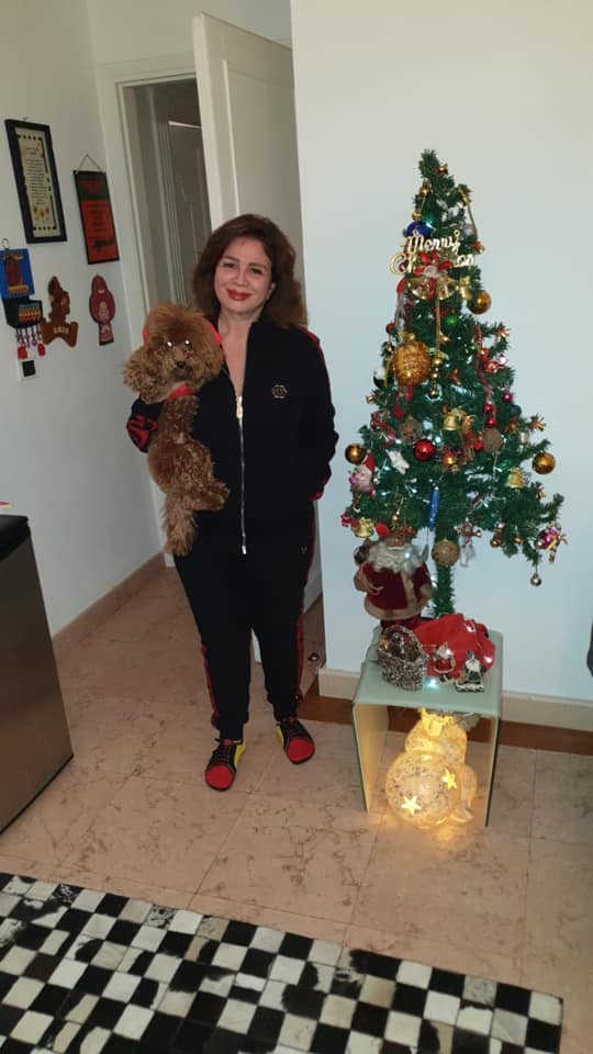 الهام شاهين تحتفل بالعام الجديد الهام شاهين تحتفل بالعام الجديد