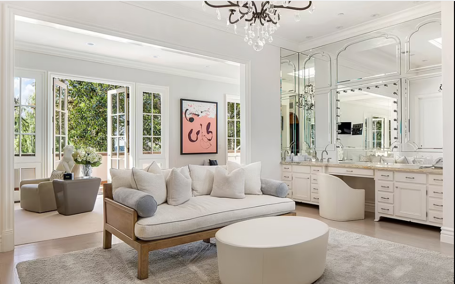 احدي غرف قصر اديل