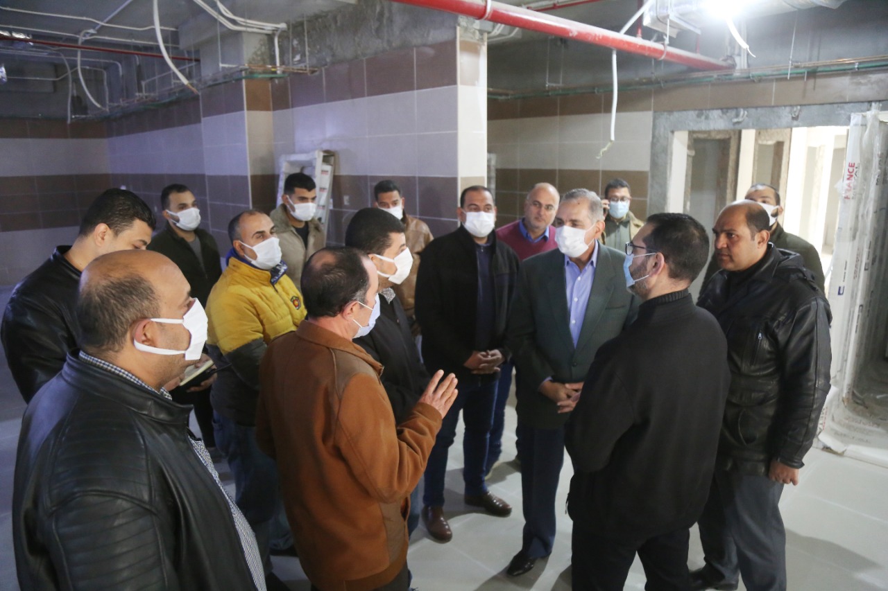 محافظ كفر الشيخ يتابع الأعمال الإنشائية بمستشفى بيلا الجديد ومد الغاز الطبيعى (6)