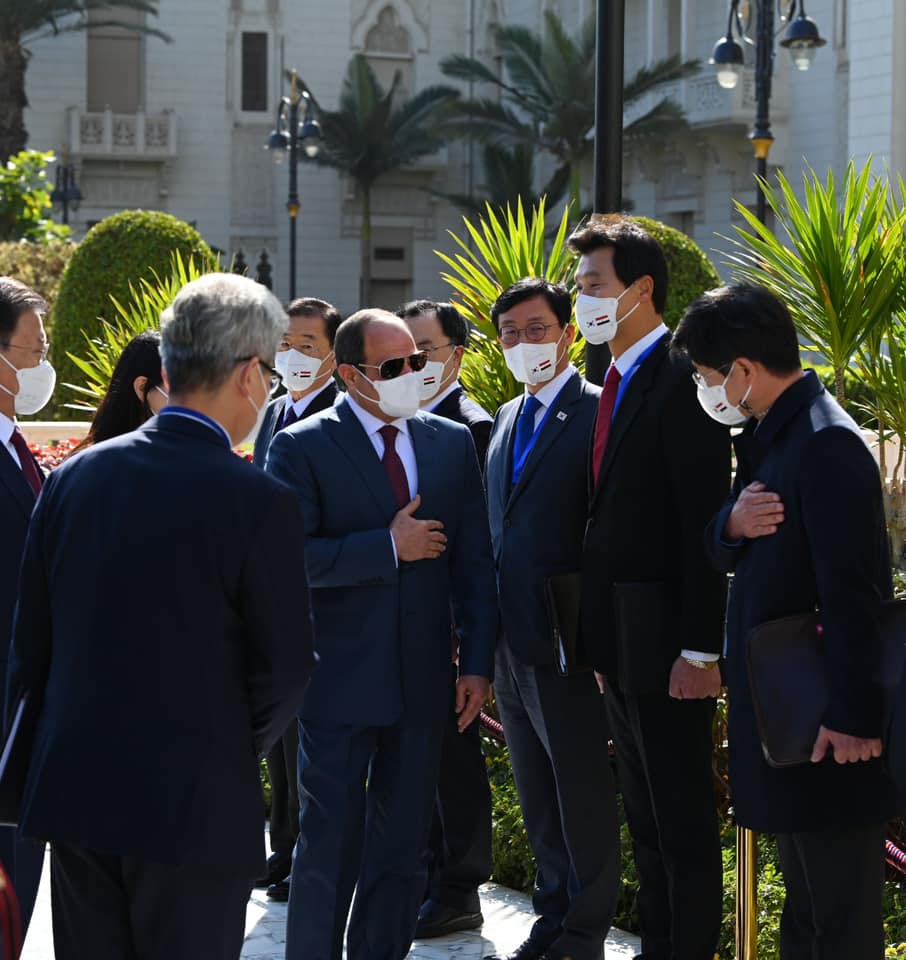 استقبال الرئيس الكورى الجنوبى فى قصر الاتحادية (5)