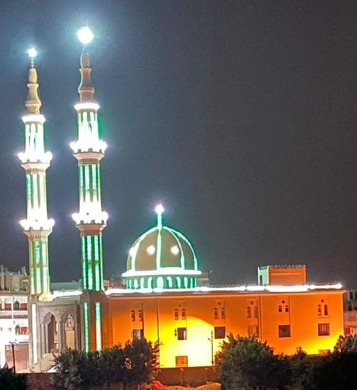 مسجد الانصاري ليلا