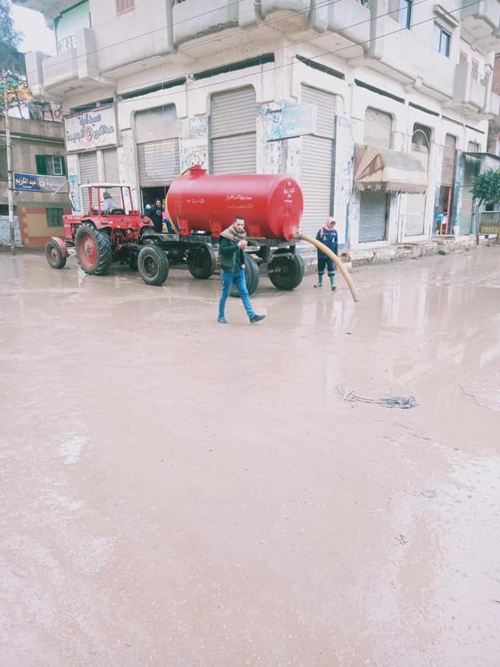 رفع مياه الامطار  من شوارع سيدي سالم