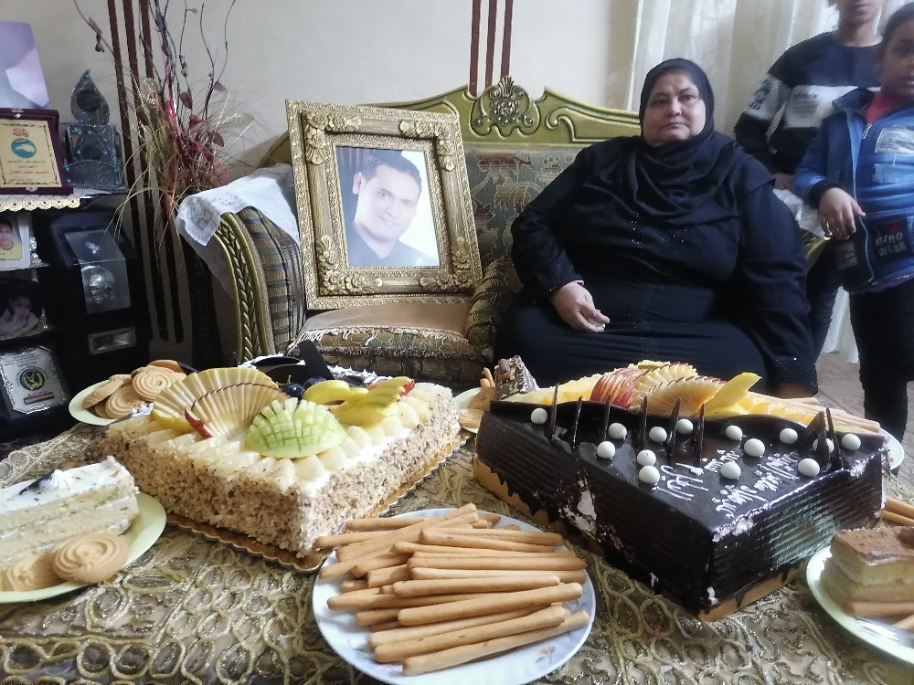 ام الشهيد ببورسعيد في الاحتفال