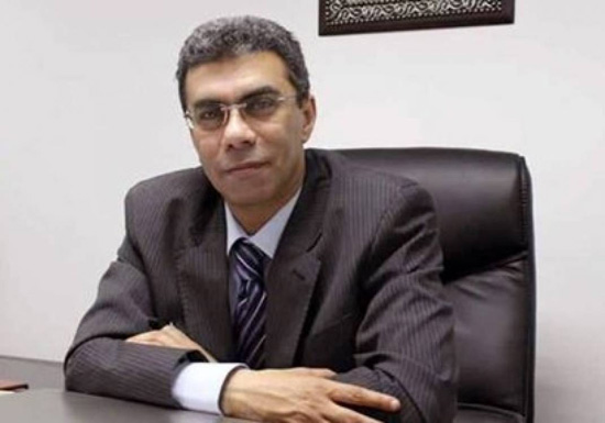 الكاتب الصحفى ياسر رزق (6)