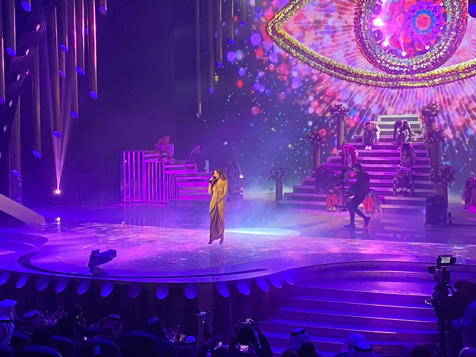 نانسي عجرم تفوز بجائزة جوي اوررد افضل اغنية عن اغنيتها سلامات (5)