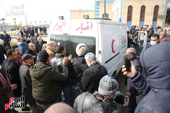 جنازة ياسر رزق (13)