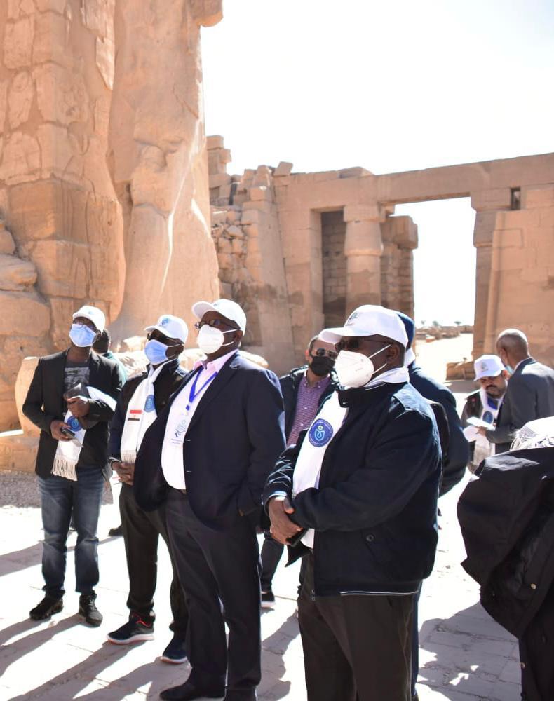 السفراء الافارقة في جولة لمعبد الاقصر