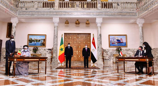 الرئيس السيسي بمؤتمر صحفى مع نظيره السنغالى (4)