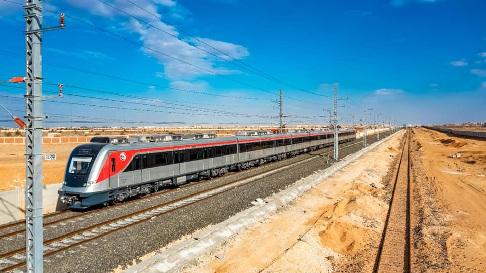 القطار الكهربائي الخفيف LRT (6)