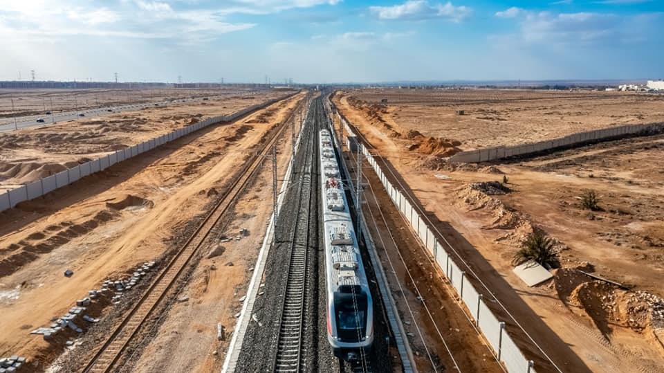 القطار الكهربائي الخفيف LRT (5)