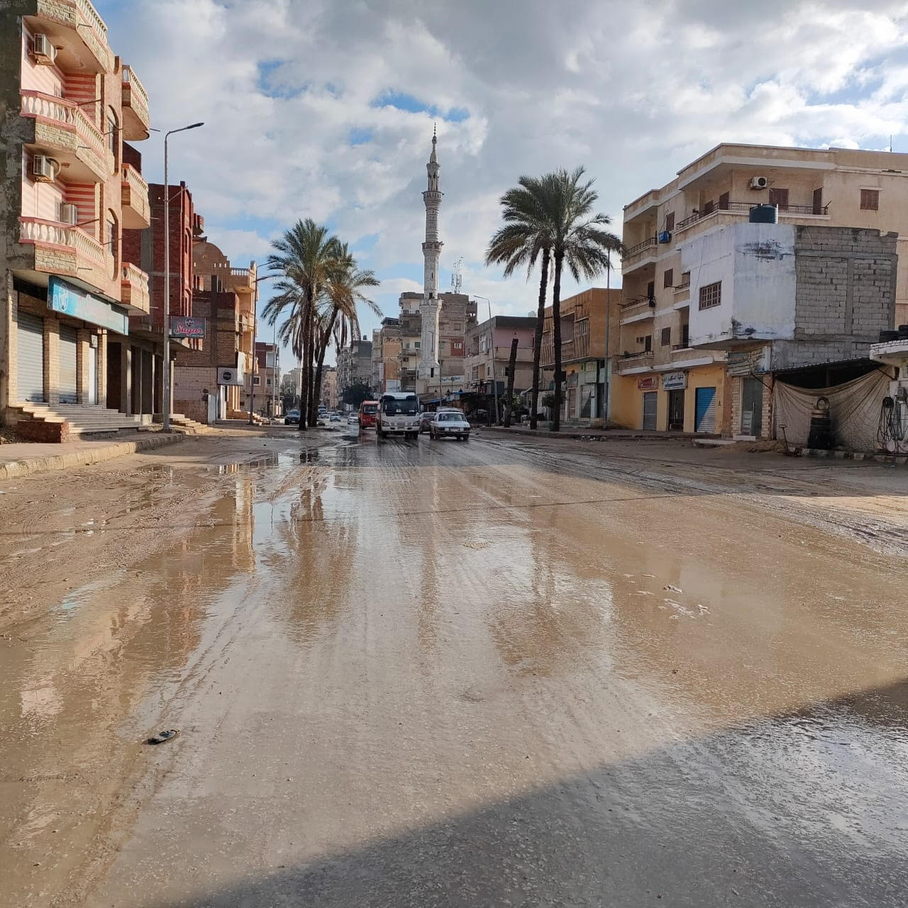 ساحل مدينة العريش بعد المطر