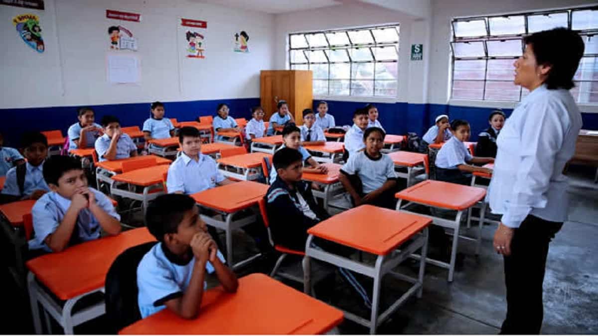 المدارس فى بيرو