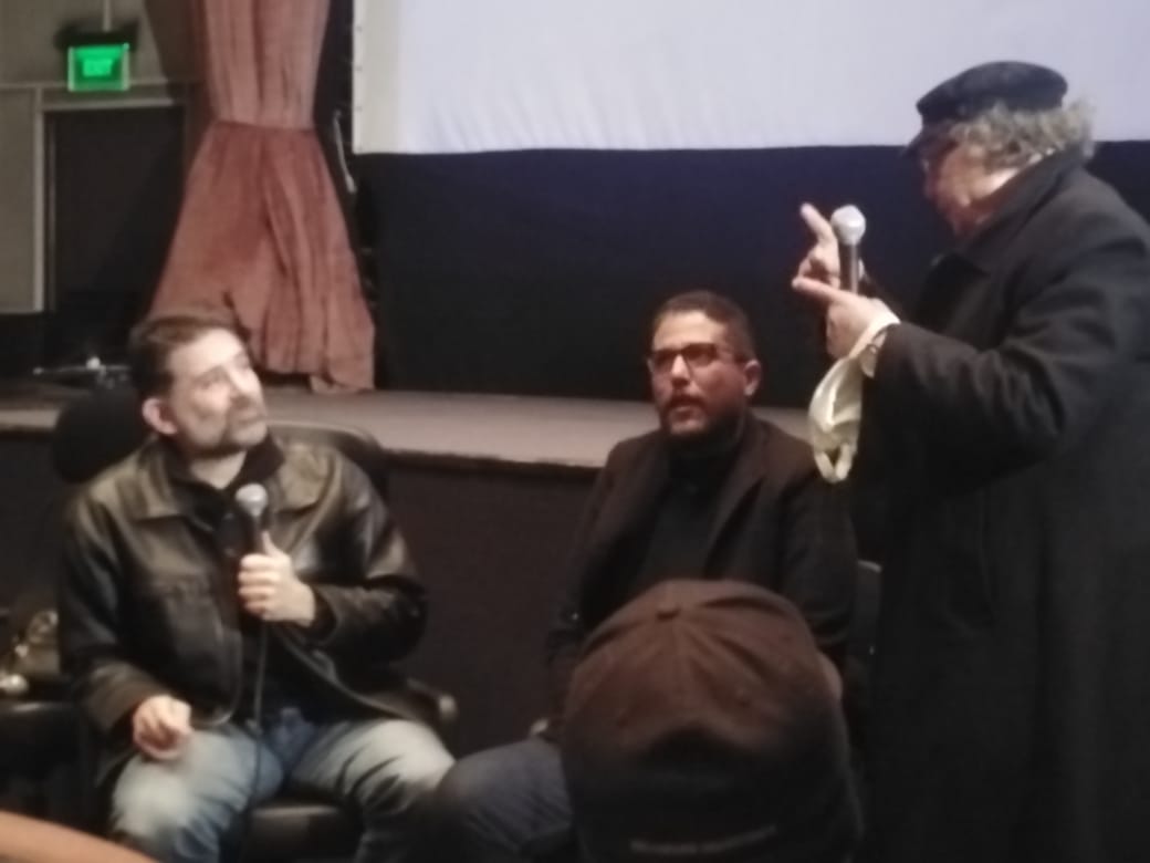عثمان أبولبن  سعيد بوجود حسين فهمي ضيف شرف مهرجان جمعية الفيلم وتشرفت بالعمل معه في الكاهن (3)